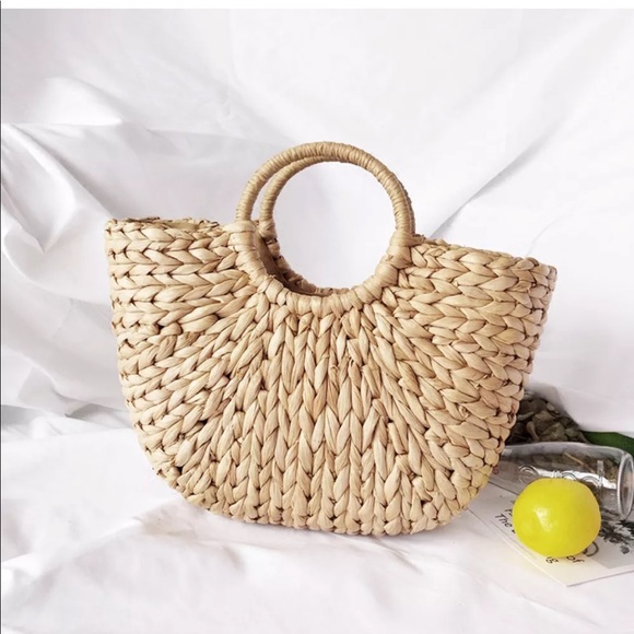 Straw Retro Knitted Handbag • Rattan Straw - Picture 2 of 7
